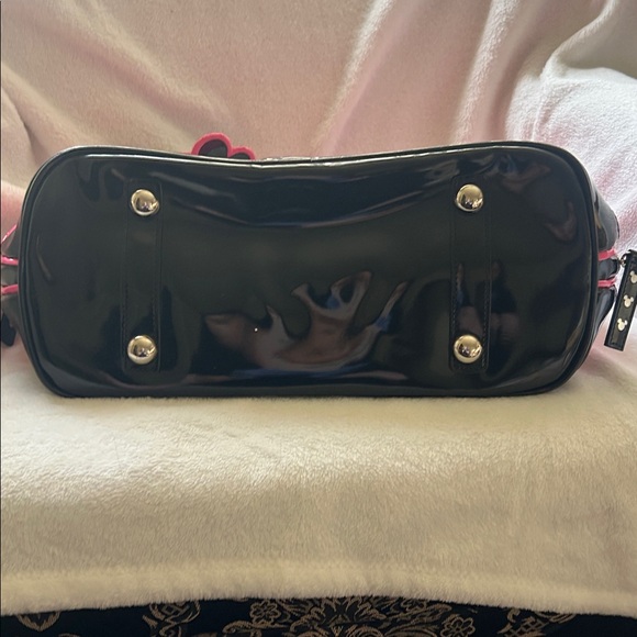 Disney Loungefly Pink and Black Embossed Women´s Bag